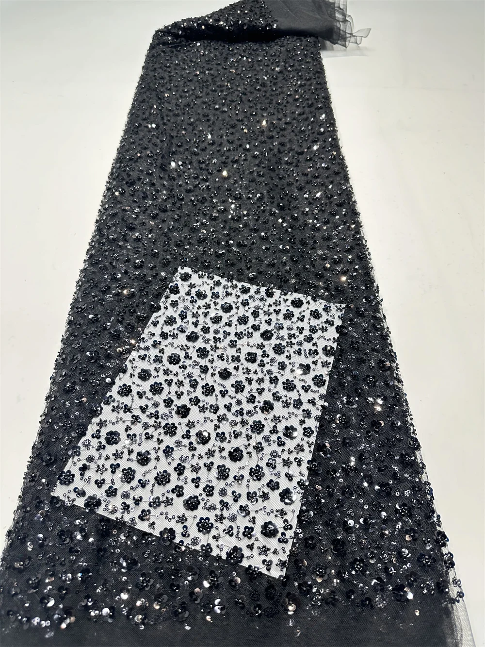 アフリカのレース生地 2026 ゴールドスパンコール ビーズ - Glitter Tablecloth のレビューと価格